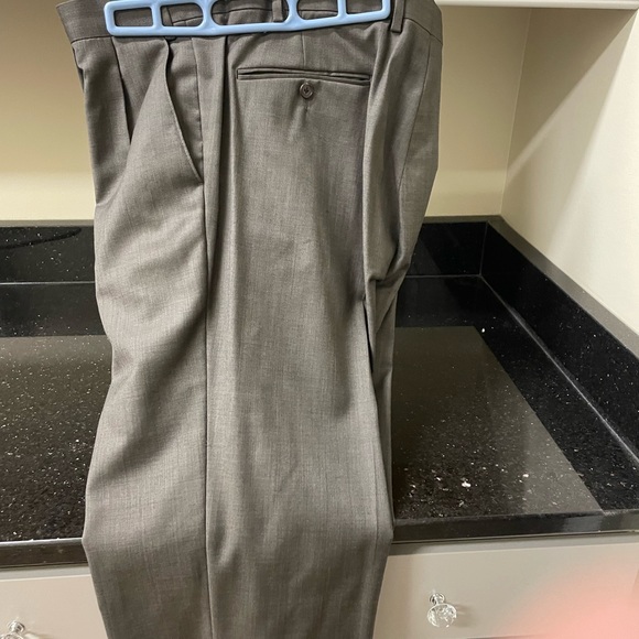 Ralph Lauren 2 piece suite - Picture 2 of 5